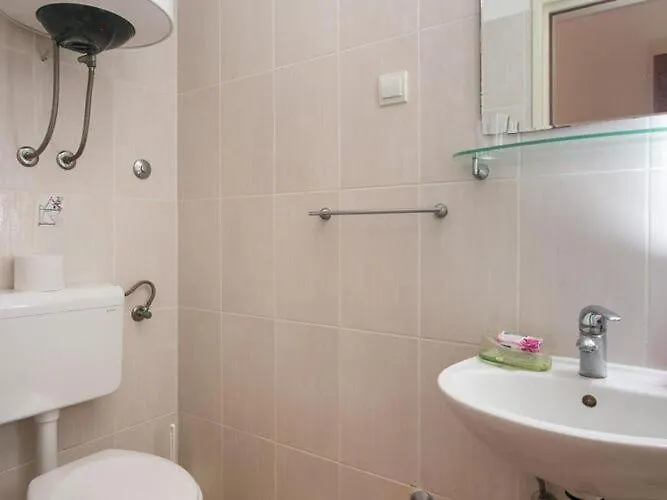 아파트 Tramonto - One Bedroom With Balcony And Sea View *