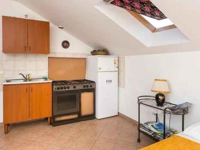 Tramonto - One Bedroom With Balcony And Sea View 아파트 자톤